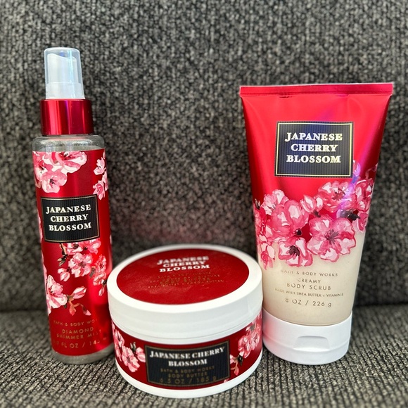 NEW! Bath and body works Japanese Cherry Blossom set - Picture 1 of 1